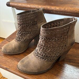 Ankle Boots with Woven Detail